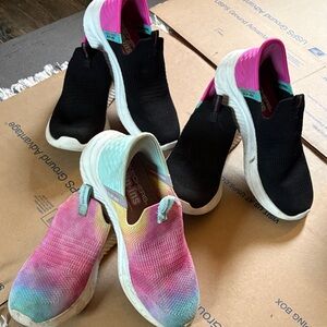 Skechers Slip-On Sneakers - Black & Pink + Tie-Dye Bundle